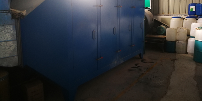 清洗劑生產(chǎn)廢氣處理(活性炭吸附器)技術